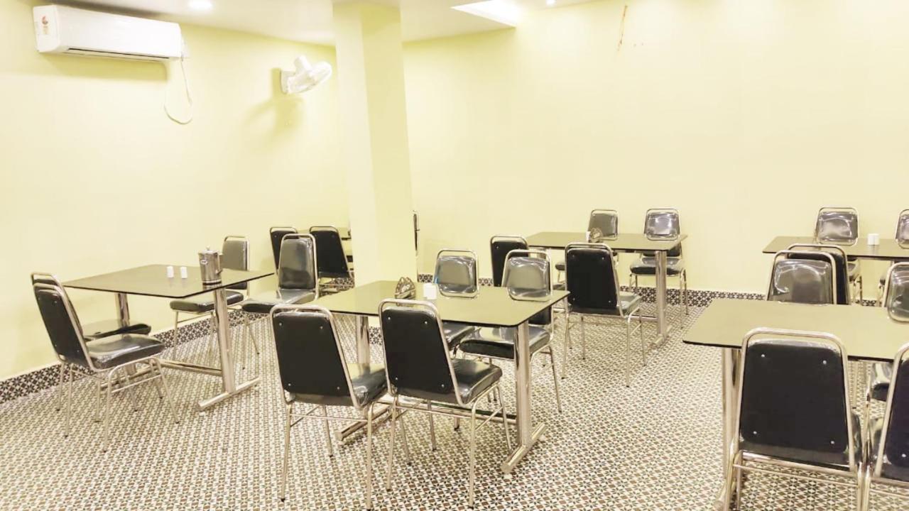 Shree Ganesh Hotel Puri Exterior photo