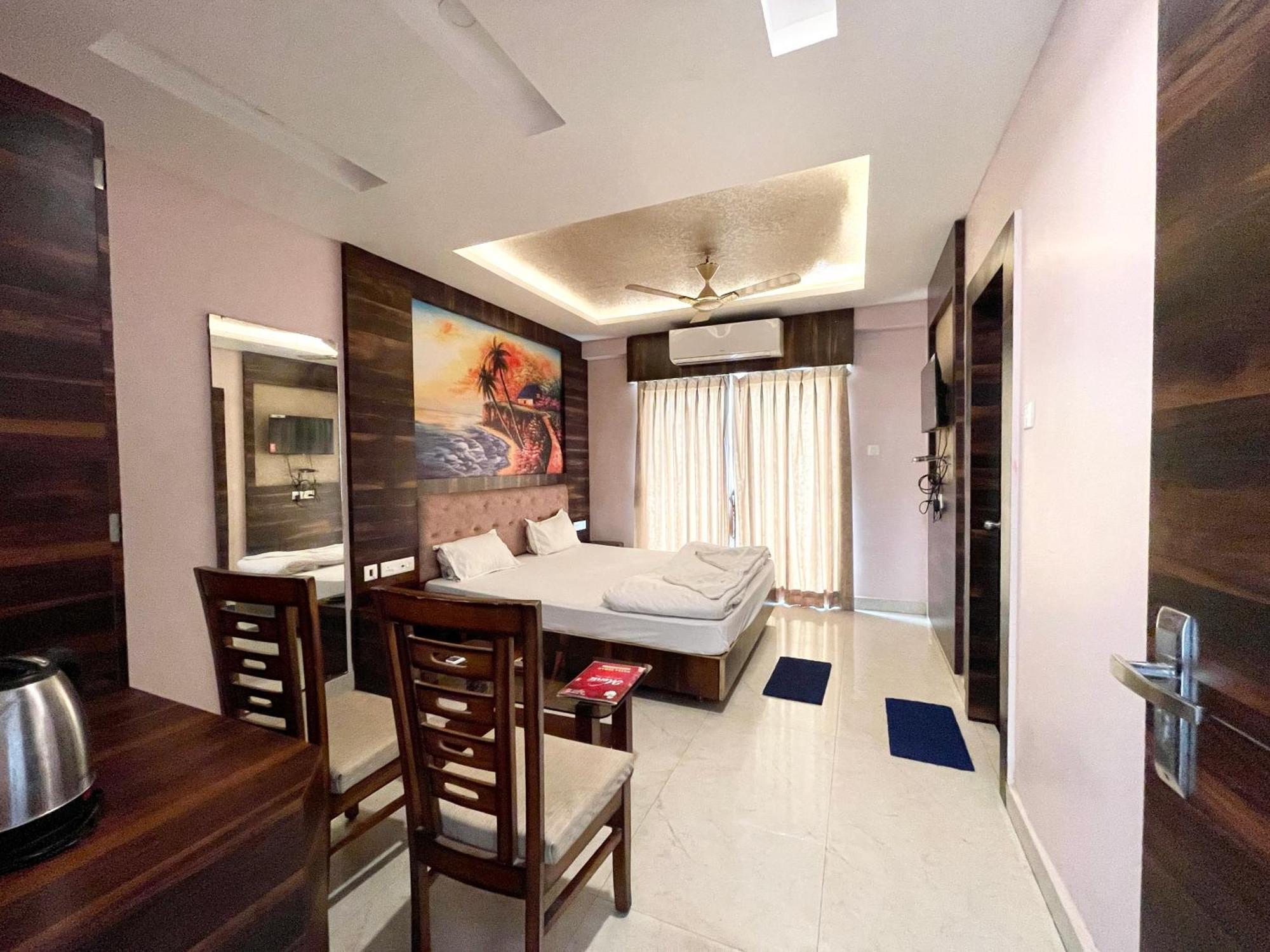 Shree Ganesh Hotel Puri Exterior photo